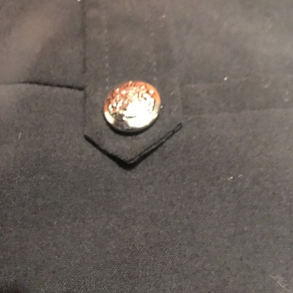 Shorts - Picture 2 of 8